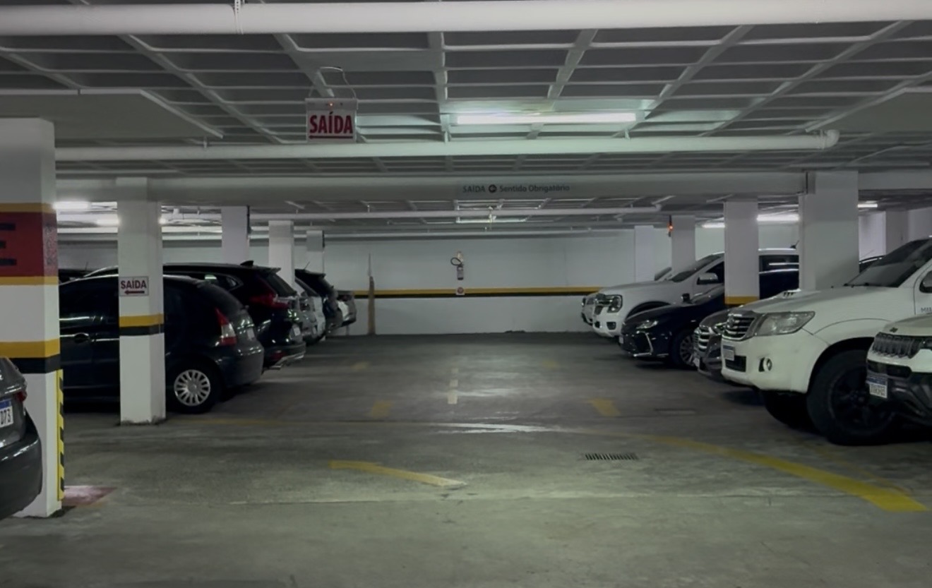 Quase R$ 100 mil para estacionamento: Câmara aluga 37 vagas para vereadores e assessores em Criciúma 