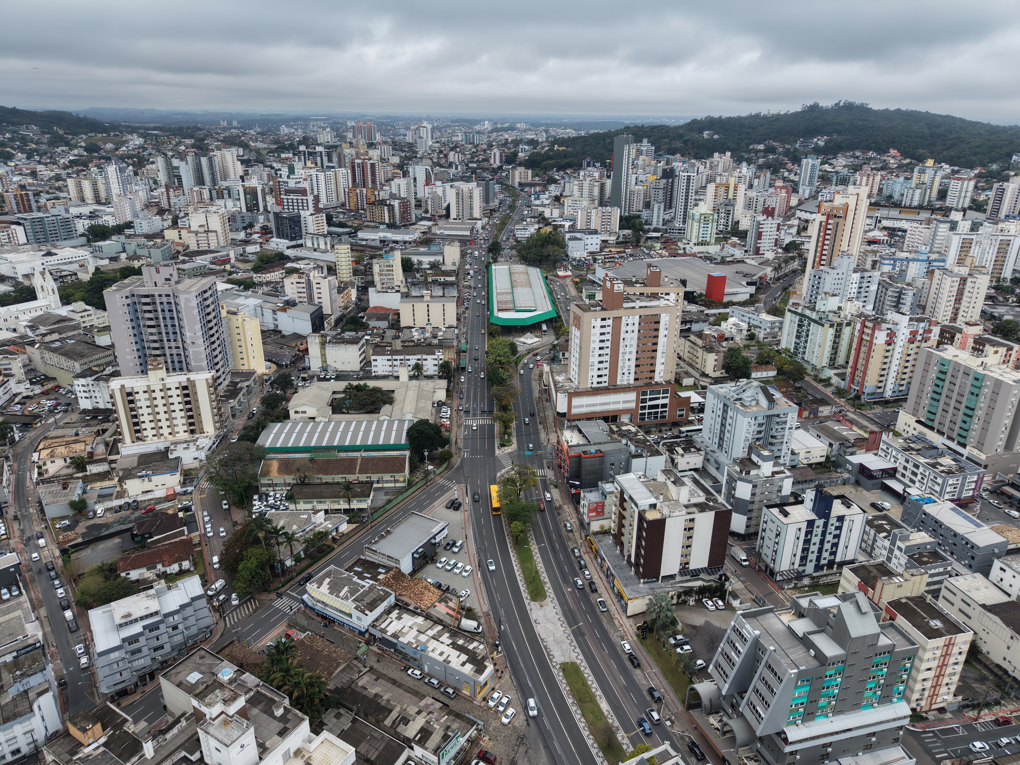 Abertura de empresas cresce em Criciúma e supera ritmo de Santa Catarina