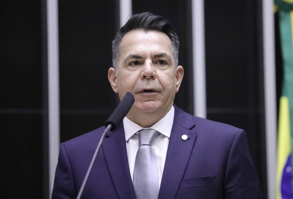 Deputado criciumense vota a favor do requerimento de urgência em projeto que cria 160 cargos comissionados no STF
