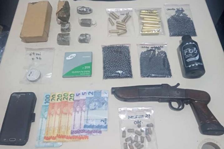 GR-9 prende quatro bandidos, apreende drogas, munições e arma em Criciúma