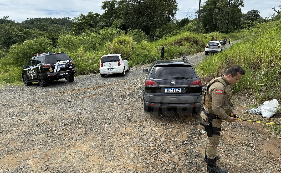 Criminoso monitorado por tornozeleira eletrônica mata mulher em Criciúma 