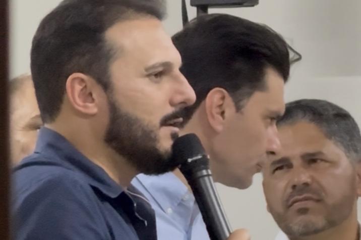 Ulisses Gabriel recebe apoio de prefeito réu por corrupção e vereador que sugeriu envenenar cães