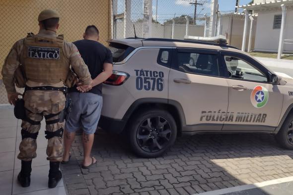 Tático prende bandido foragido em Criciúma  