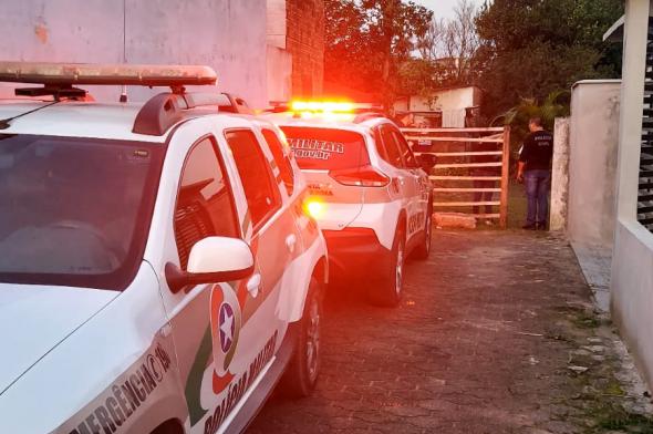 Homicídio; homem é morto com diversas facadas na Vila São José em Criciúma