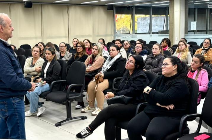 Prefeito determina distribuição de kits de alimentação para crianças dos CEIs da AFASC