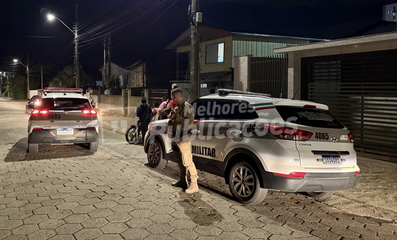 Homem fica em estado gravíssimo após ataque a tiros em Içara; outra vítima também foi alvejada