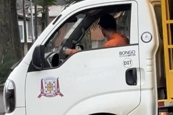Detento que cumpre pena por homicídio é flagrado conduzindo veículo da prefeitura de Criciúma sem habilitação