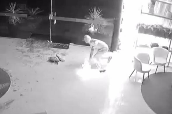 Criminoso ataca loja em Criciúma e fica ferido após tentar incendiar estabelecimento