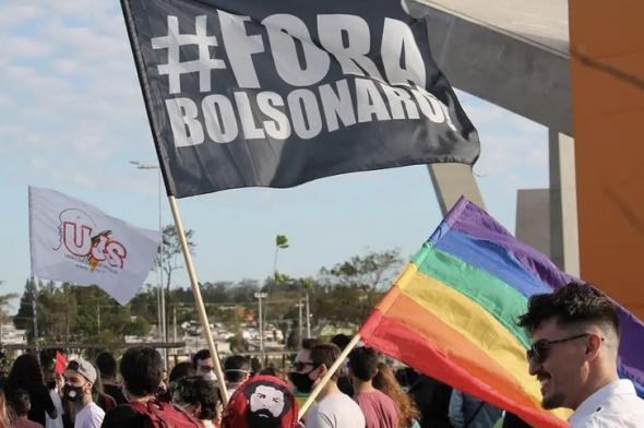 Rua da Gente será fechada para parada gay em Criciúma; famílias reclamam