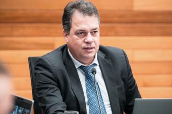 Minotto recebeu R$ 530 mil em diárias na atual legislatura; viagem de 14 dias à Ásia custou R$ 54 mil
