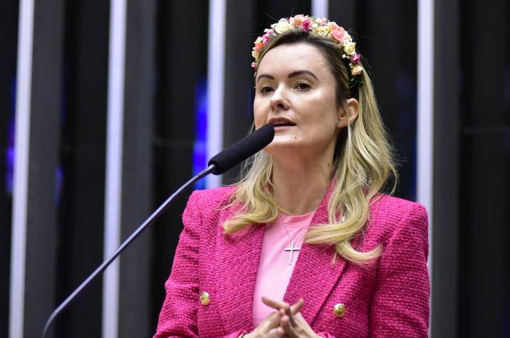 “Se podem votar, podem ser presos”: proposta de Júlia Zanatta que reduz maioridade penal para 16 anos será analisada nesta terça