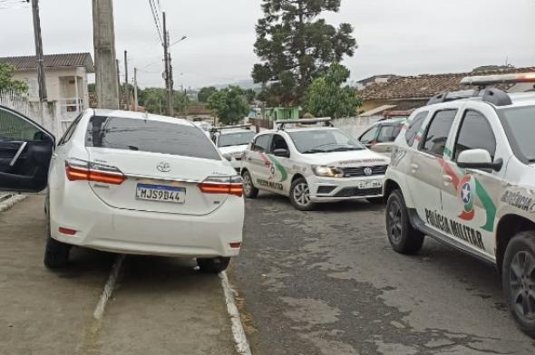 Em Criciúma: GR9 recupera veículo roubado que estava sendo usado em assaltos