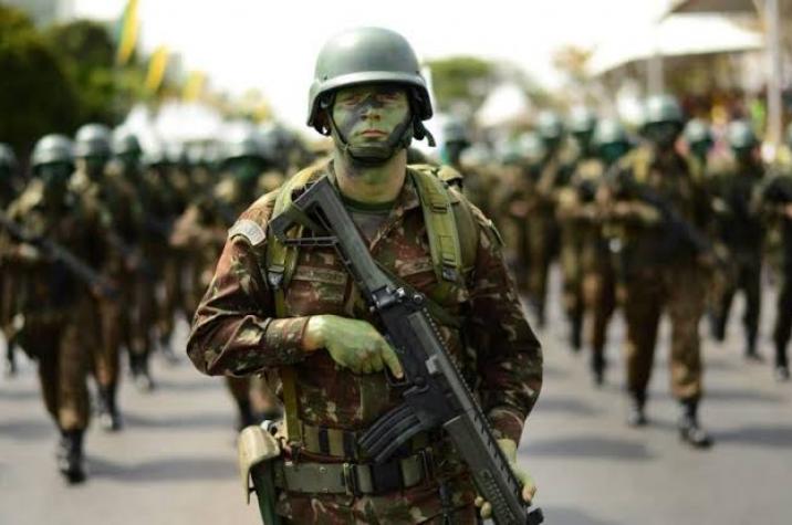 Ministério da Defesa anuncia saída dos comandantes das três Forças Armadas