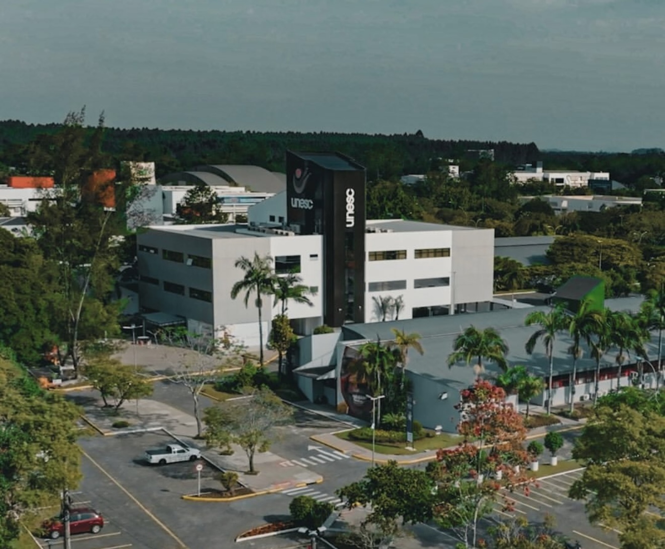 Unesc lança edital de doutorado com política de inclusão; pessoas com deficiências terão que concorrer vaga com transexuais