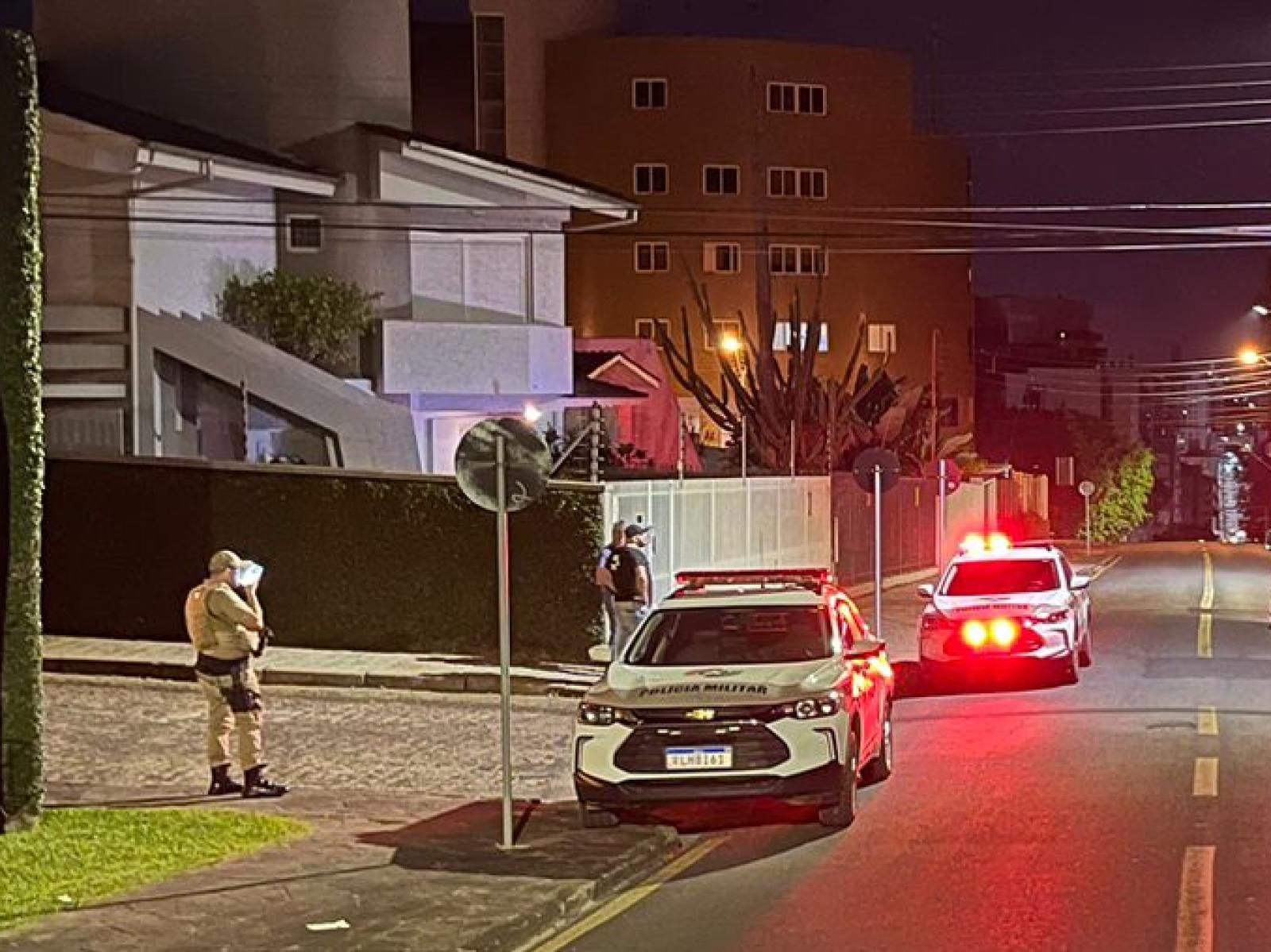 Criminosos invadem casa de médico no bairro Lote Seis; prejuízo ultrapassa R$ 1 milhão