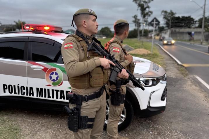Polícia mobiliza cerco no Sul de SC em busca de pai que abusou da própria filha em Maracajá; homem teria fugido em direção a Criciúma