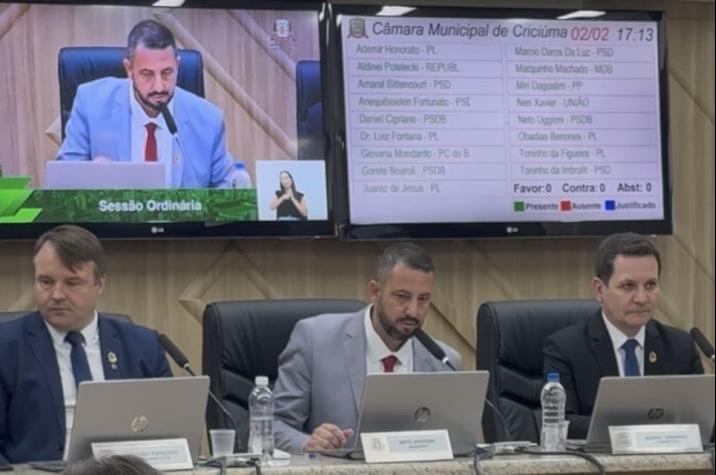 Câmara de Criciúma amplia despesas e compra dois veículos por R$ 351 mil
