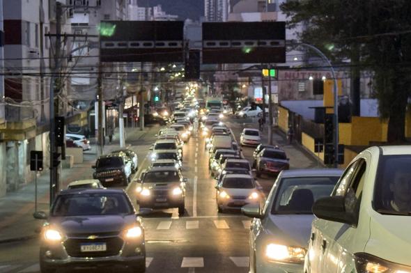 Sob o comando de PM aposentado, agentes de trânsito de Criciúma aumentam em quase 500% o número de “multas” no município