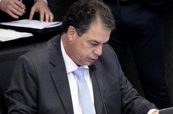 Ao lado de deputados do PT e PSOL, Rodrigo Minotto acumula votos alinhados à esquerda na Alesc