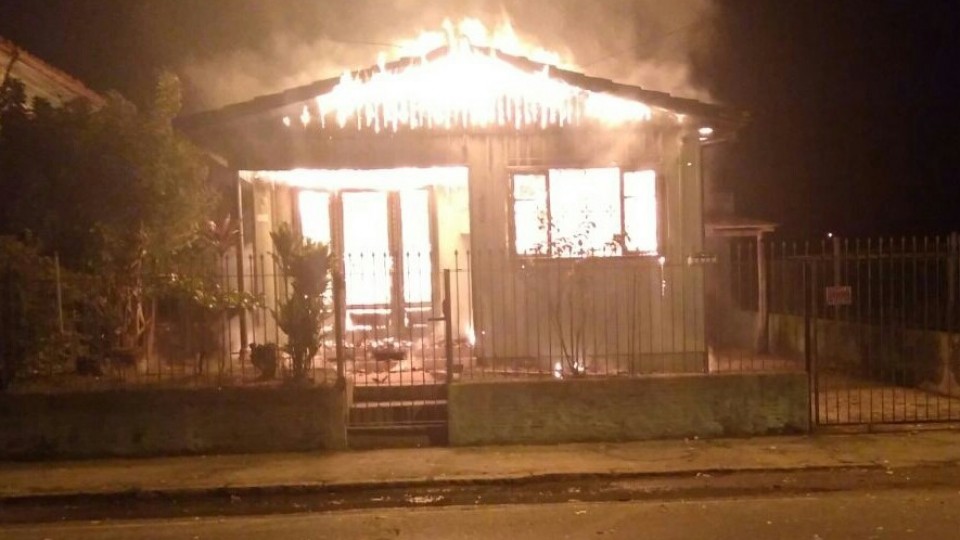 Incêndio destrói residência em Cocal do Sul