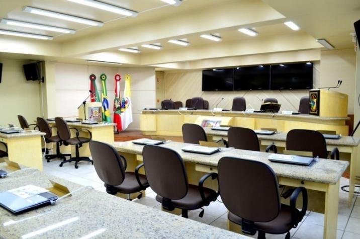     “Valorização, sim, ilegalidade, não”: vereadores criticam possível greve de professores da Afasc