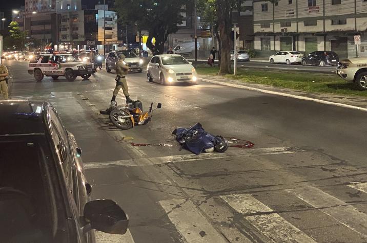 Em andamento: motociclista morre no Centro de Criciúma