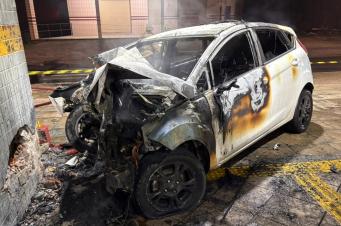 Motorista que morreu e teve o corpo carbonizado após carro bater e pegar fogo em Criciúma é identificado