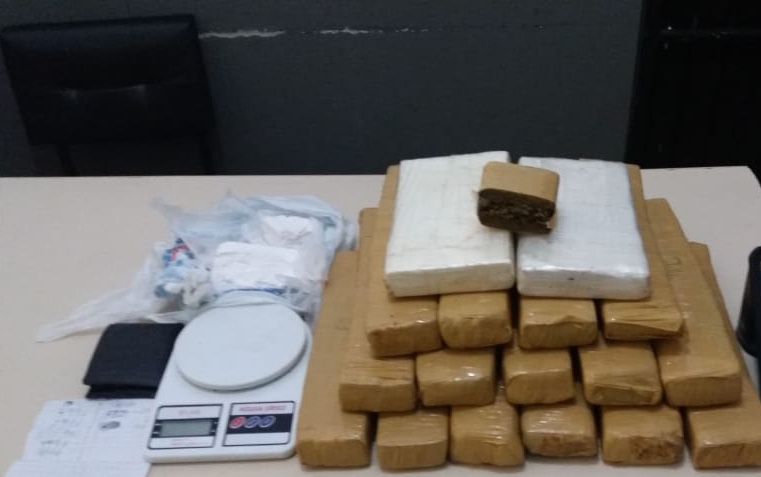 Traficante é preso com 13kg de drogas em Criciúma