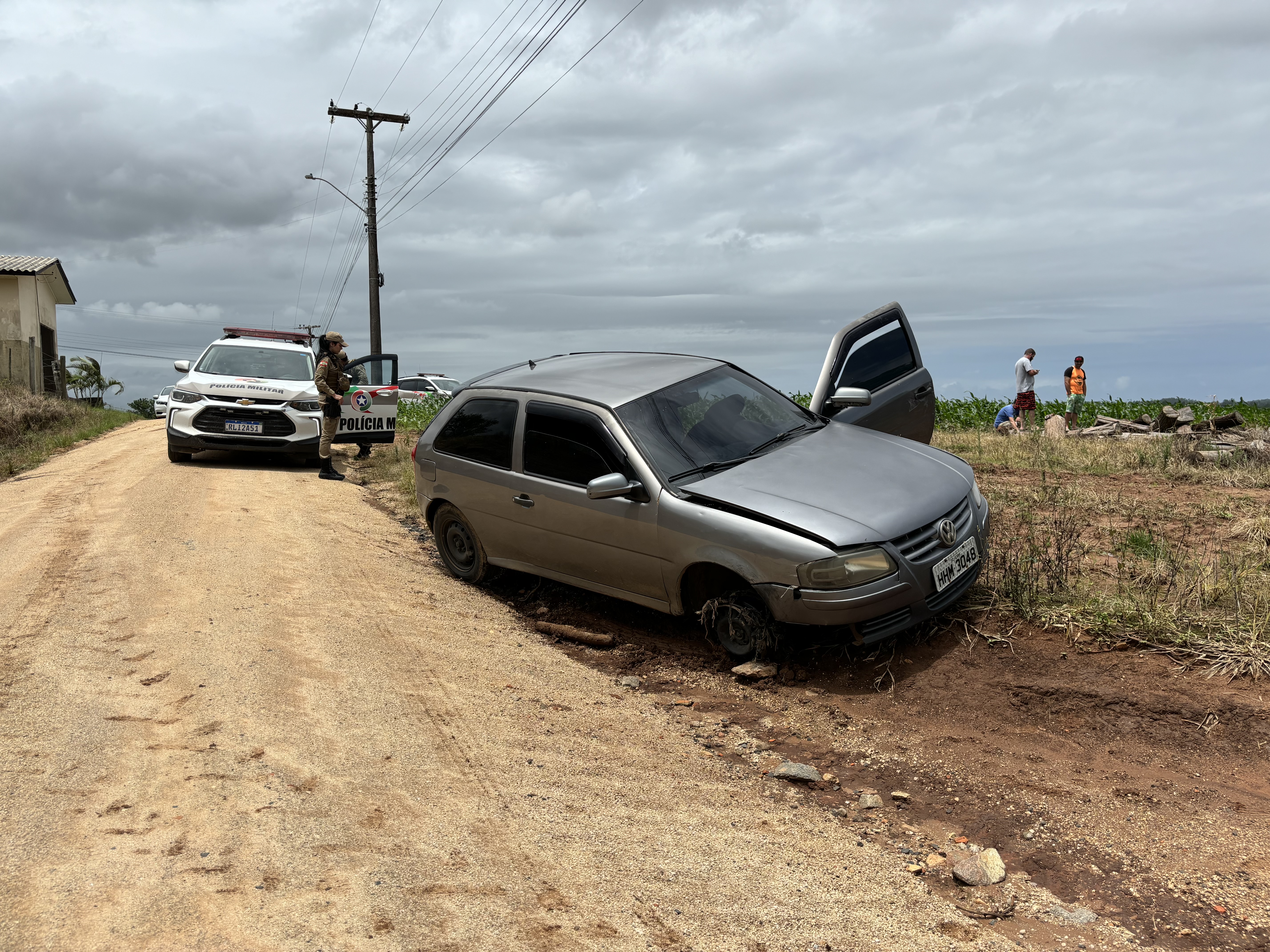 Bandidos são presos após longa perseguição em Içara 