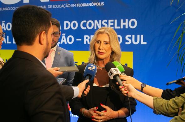 Plano Nacional de Educação é tema do primeiro dia da Reunião Itinerante do CNE em Florianópolis