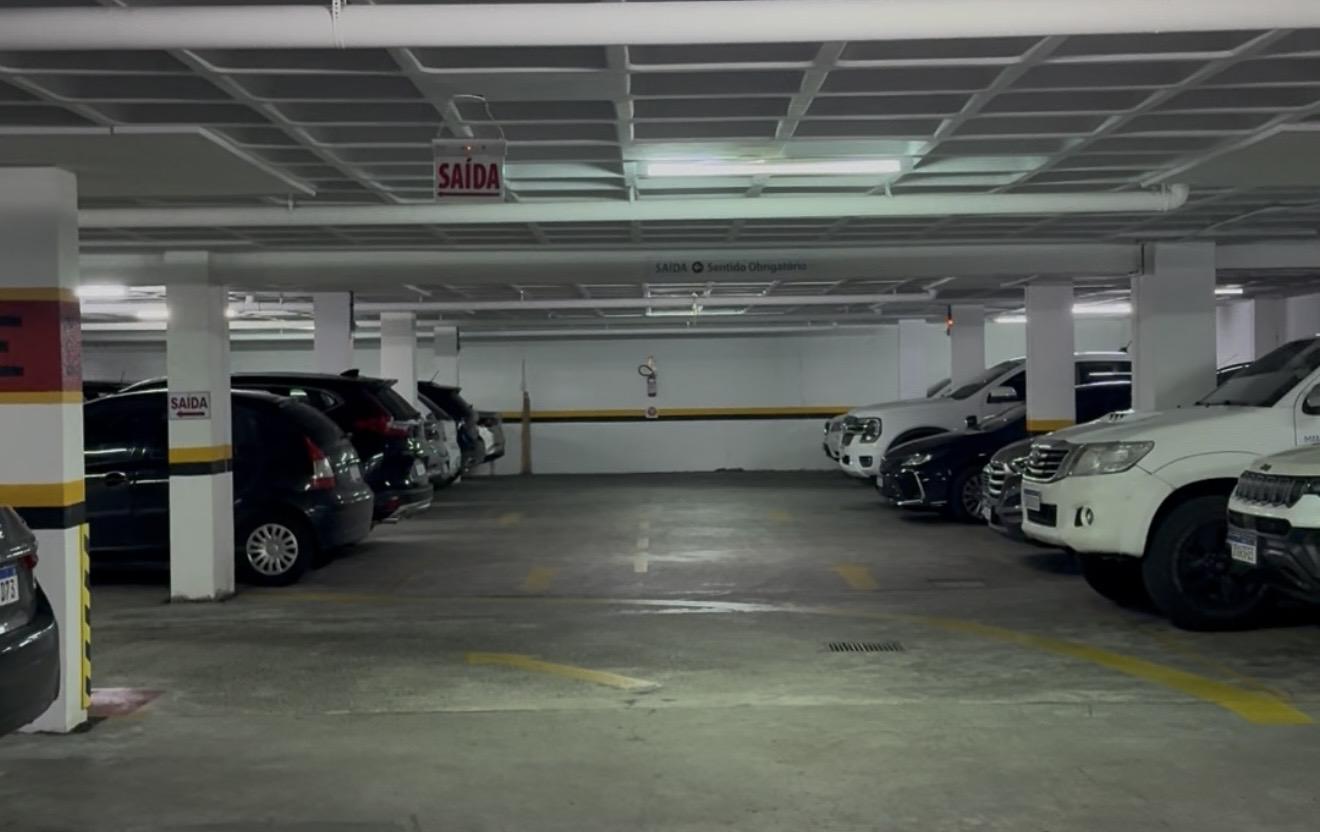 Quase R$ 100 mil para estacionamento: Câmara aluga 37 vagas para vereadores e assessores em Criciúma 